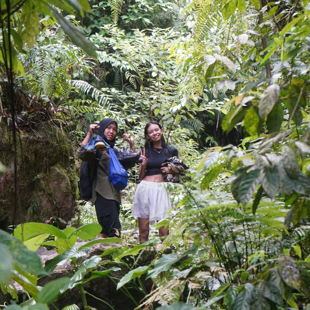 Packing essentials for a sailing trip